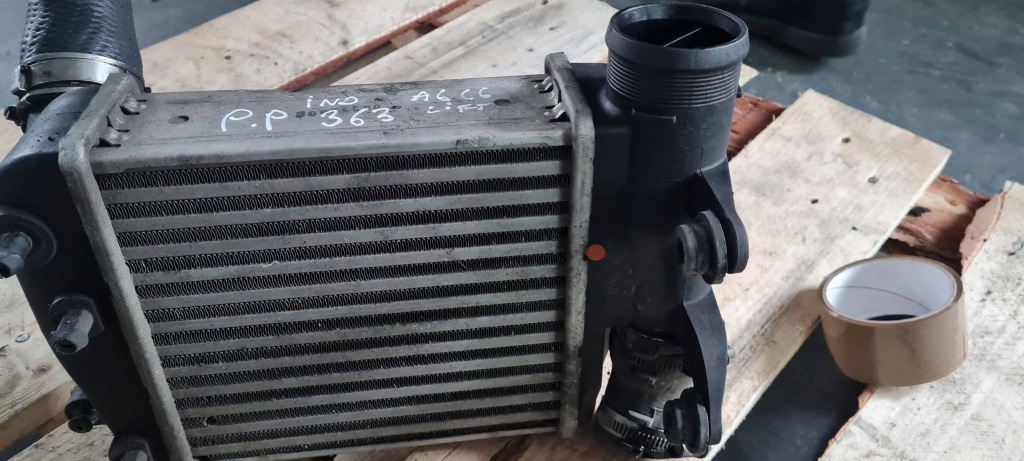 Купить A6 c6 рестайлинг  радиатор интеркулер воздуха правая перед 3.0 tdi 4f0145806aa