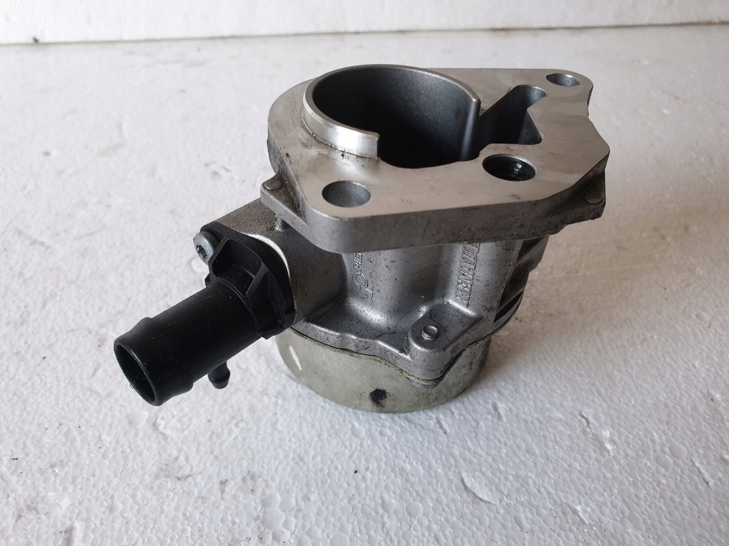 фото №1, Насос вакуум clio iv dacia lodgy 1.5 dci 8201005306