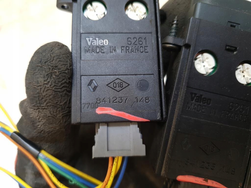 фото №4, Переключатель подогрев сидений renault scenic i