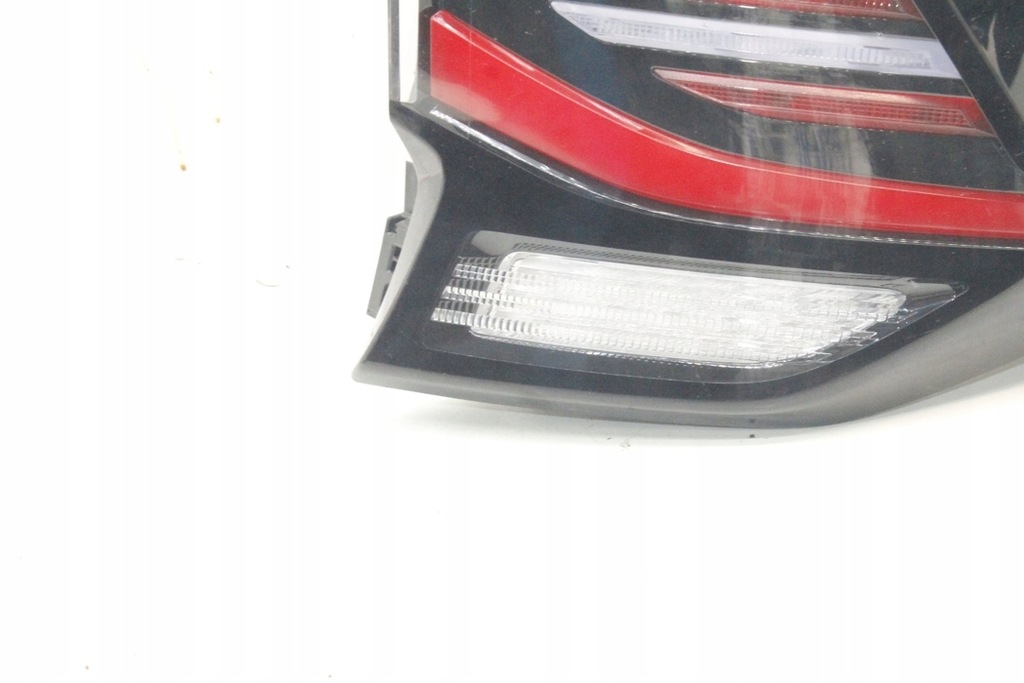 фото №11, Лампа права задня kia sportage v nq5 92402r2100 1.6l hybrid 132kw 2023