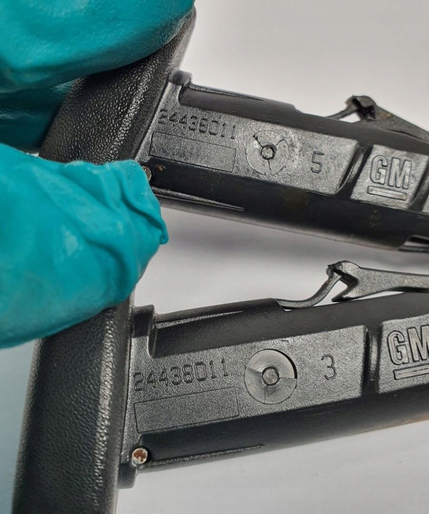 фото №9, Тримачі підголівник правий перед saab 9-3 93 пара