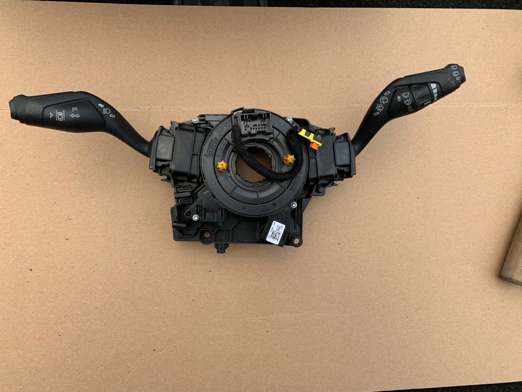 Купити Перемикач підрульовий  стрічка ford mondeo mk5 s-max mk2 eg9t-14a664-caw