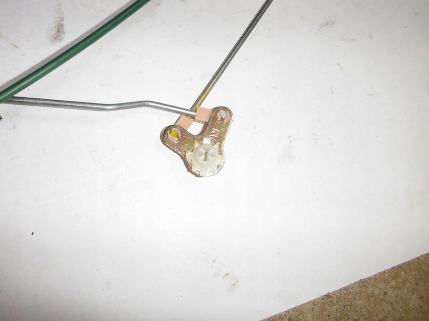 фото №5, Замок дверь перед левый kia carnival 2000-2001