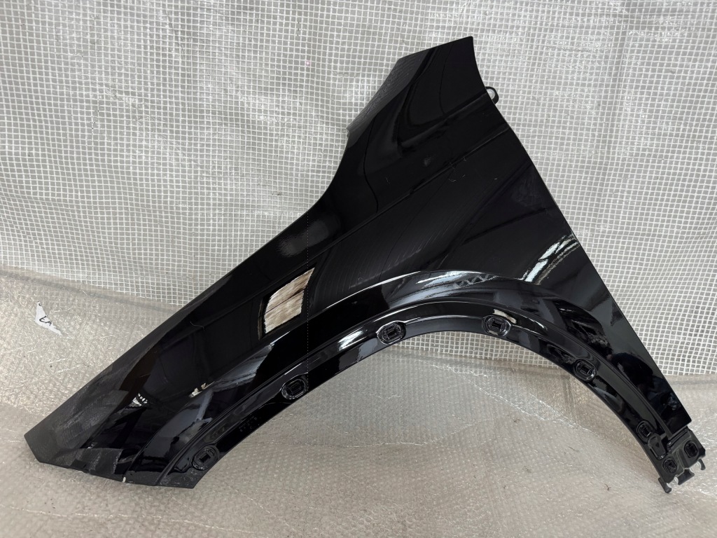 фото №1, Mercedes gla w247 лівий передній крила