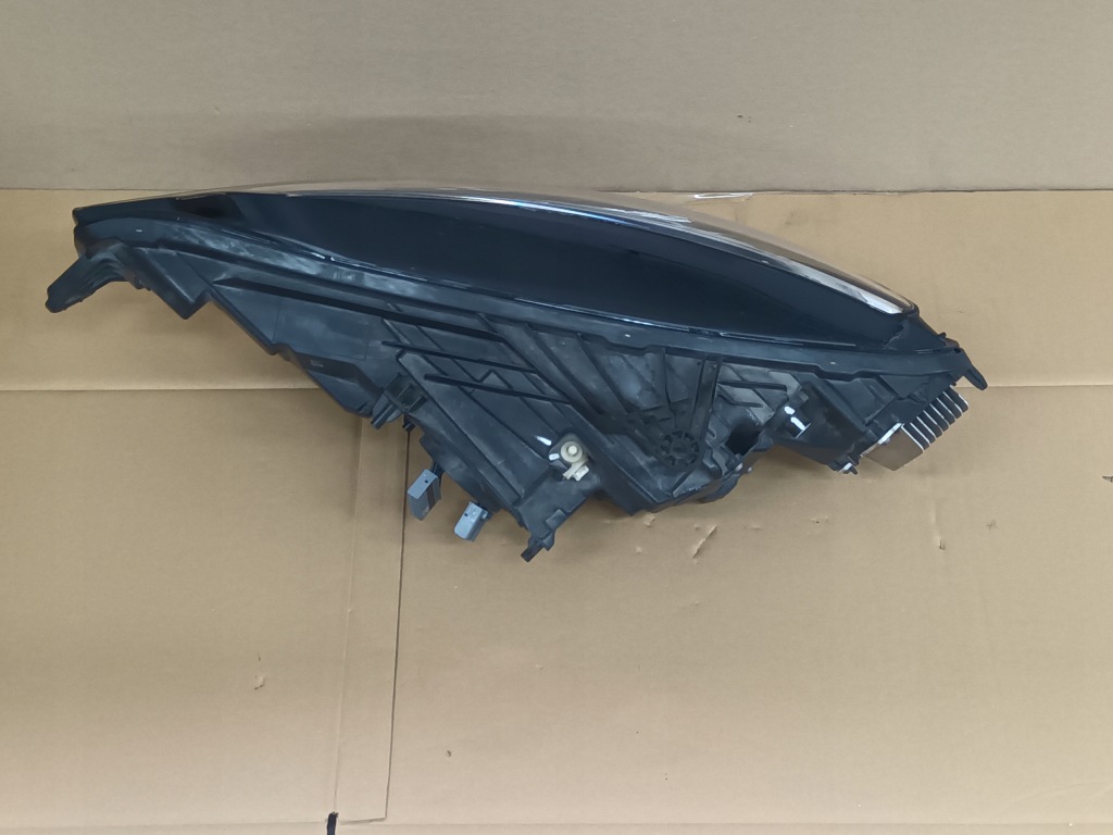 Фара передняя правая volvo v60 2 / s60 3 перед правая  full led Киев