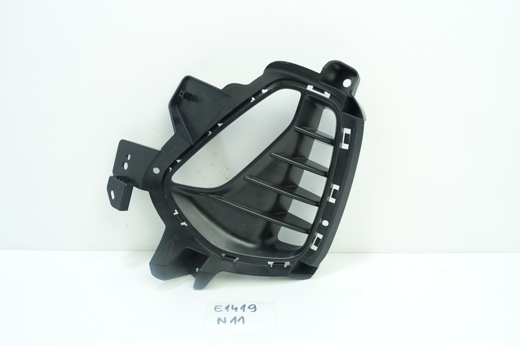 Купить Решётка бампера левое  перед hyundai i30 2016-