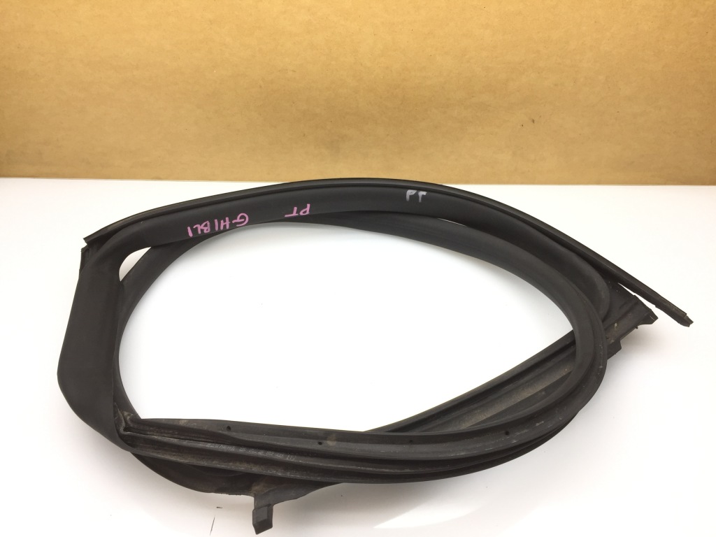 фото №1, Maserati ghibli iii прокладка кузовная ниша дверь правая задняя задняя