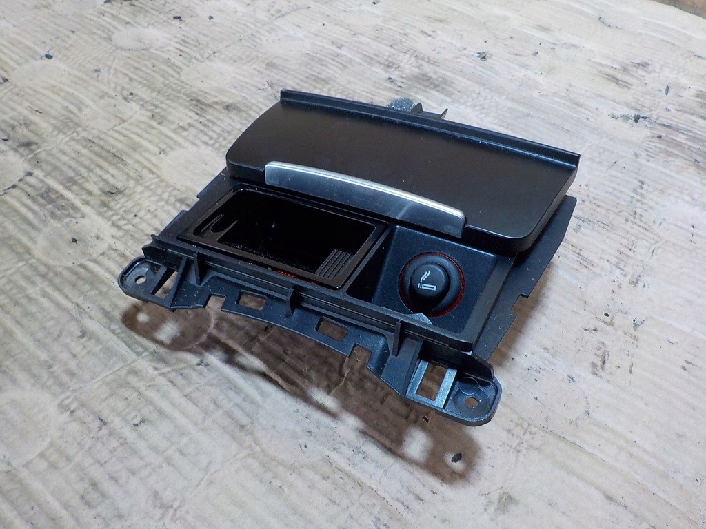 фото №7, Audi a5 2008r. 2.0tfsi coupe попільничка