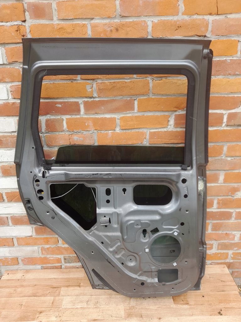 фото №16, Jeep grand cherokee wk 5-10 дверь левый задняя