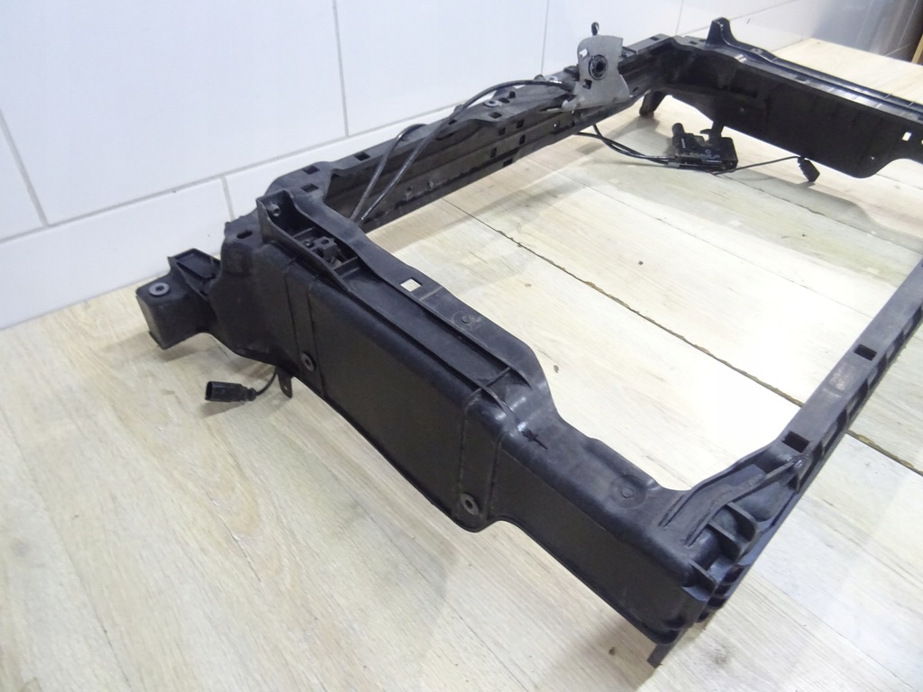 фото №9, Skoda scala pas передний усилитель 654805588d