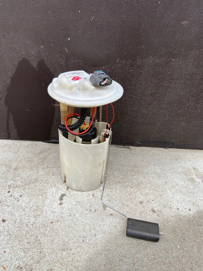 фото №1, Насос паливна 172021036r renault trafic iii