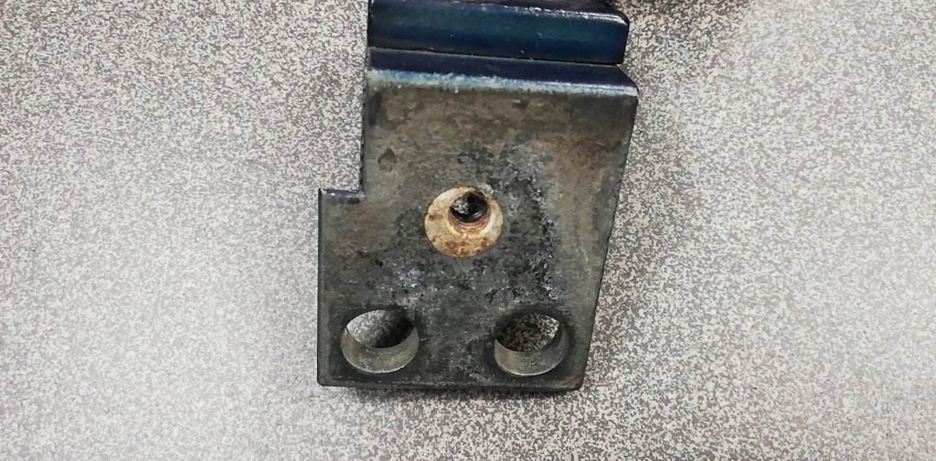 фото №5, Петля дверь распашных правый berlingo i