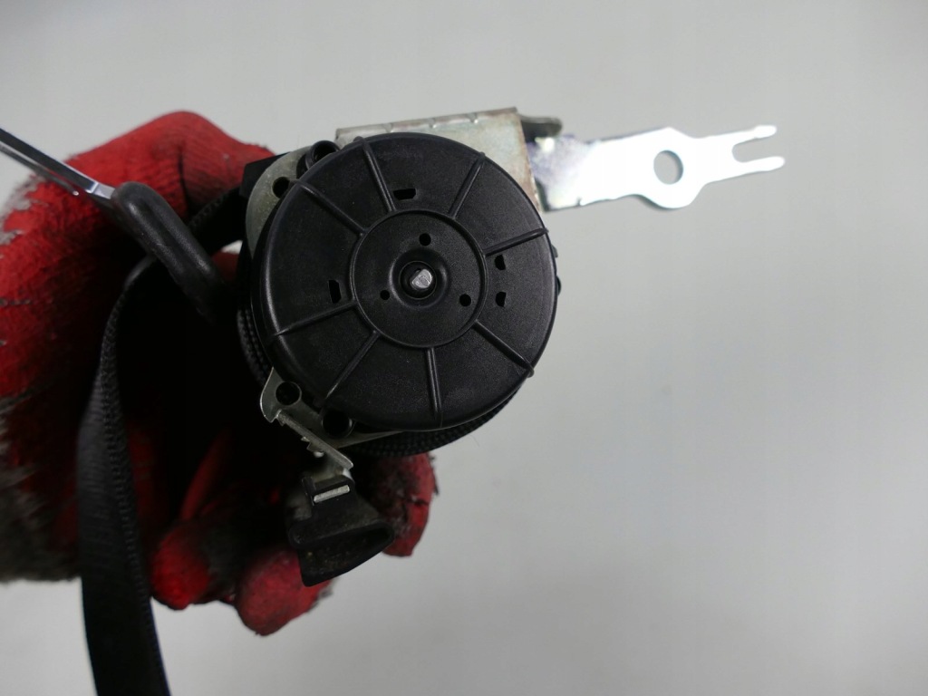 фото №4, Bmw 3 e90 pas безопасности левый задняя