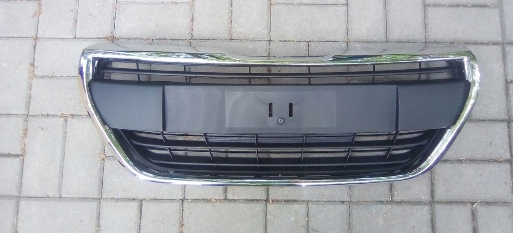 фото №1, Peugeot 208 lift решётка радиатора + молдинг хром