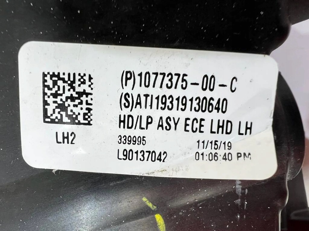 Tesla model 3 3 17-20 фара full led левая перед Недорого