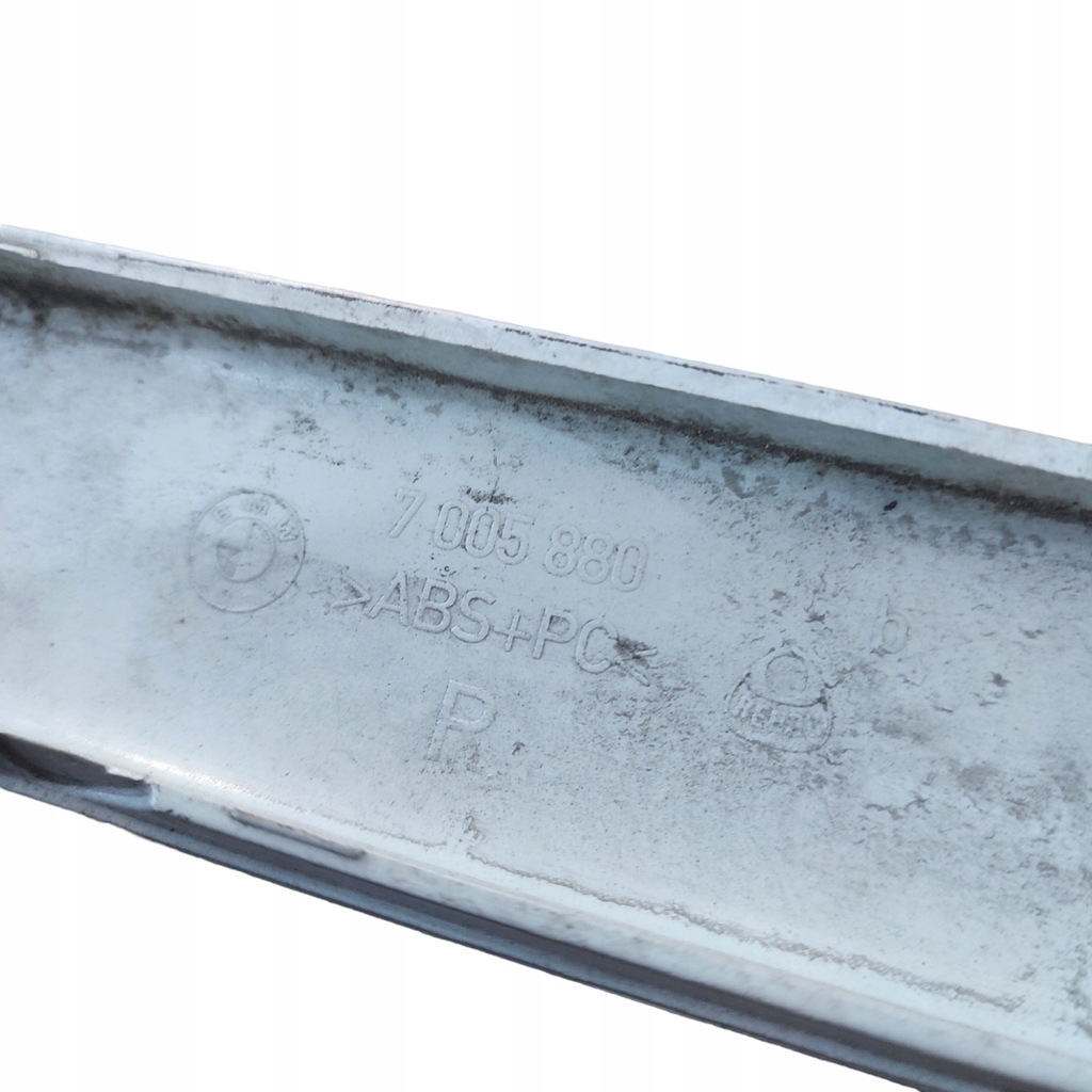 фото №9, Молдинг бампера правый задняя bmw 5 e39 kombi 7005880