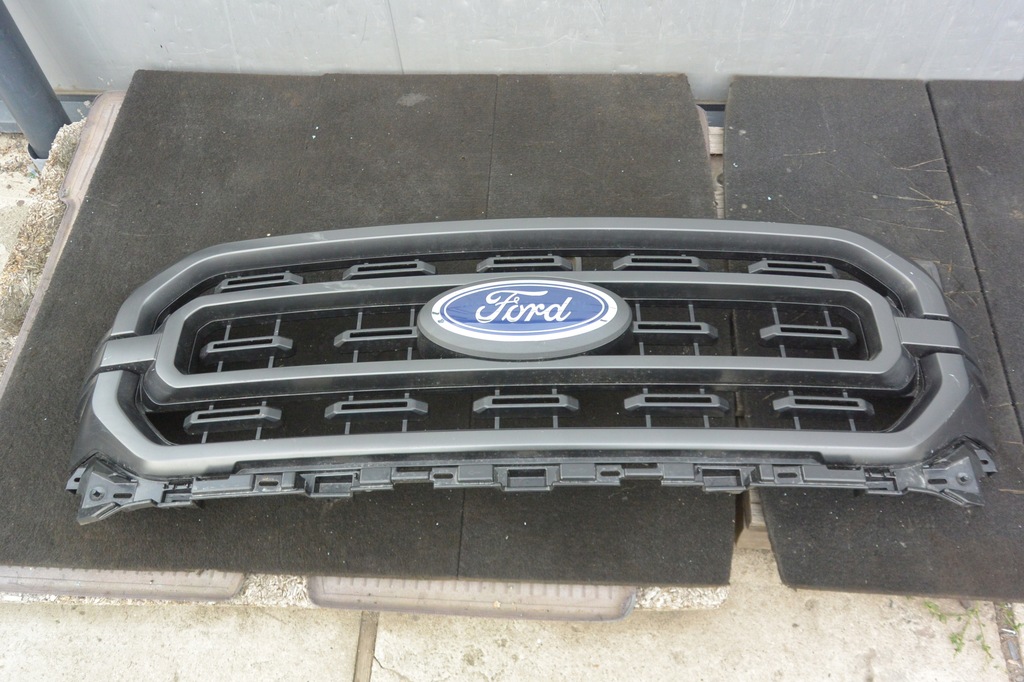 фото №1, Решітка радіатора решітка радіатора бампера ford f150 20-22 sport xlt