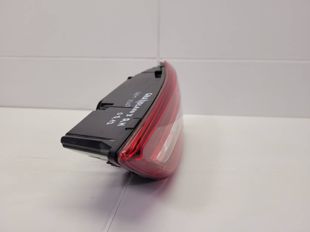 фото №10, Лампа задня w кришка права сторона opel grandland x 2019 yp00016480