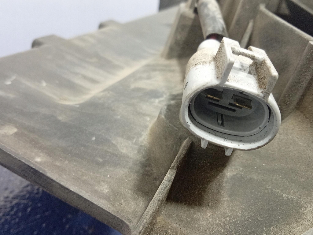 Toyota avensis t25 2.0 vvti вентилятор вентилятор радиатора 168000-7010 в Украине