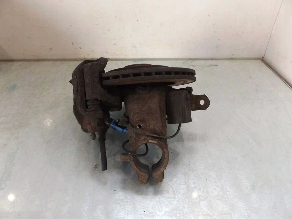 фото №4, 206 plus 1,4hdi поворотный кулак правый перед