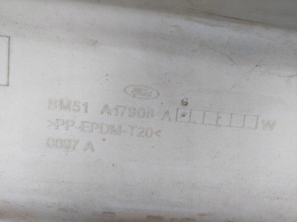 фото №13, Ford focus mk3 hb 11-15r.zderzak задня. a220