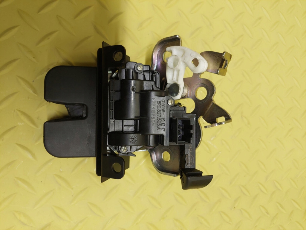 фото №1, Skoda rapid ii hb замок кришки задня