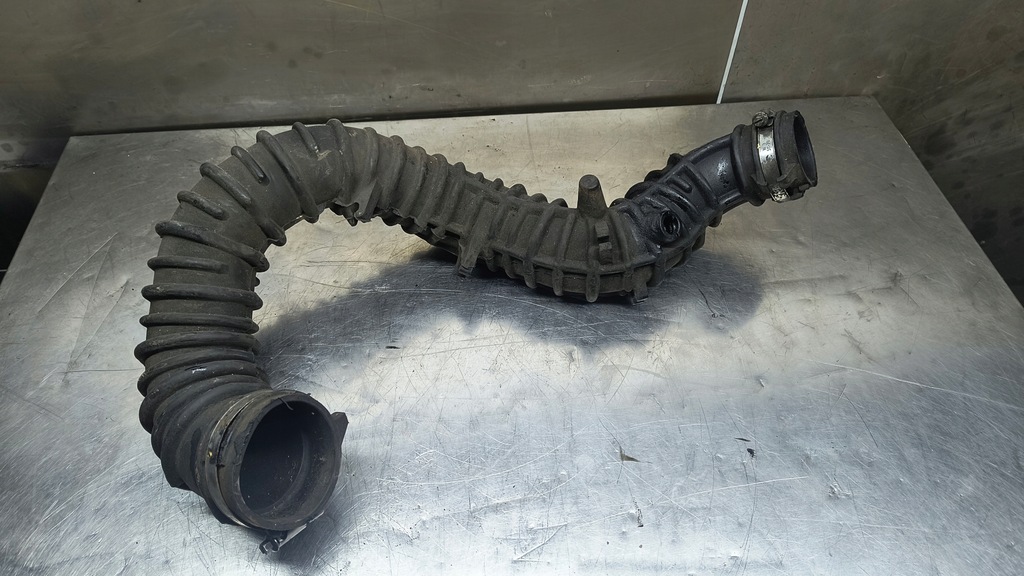 фото №1, Renault master iii 2.3 dci труба повітря 165554107r