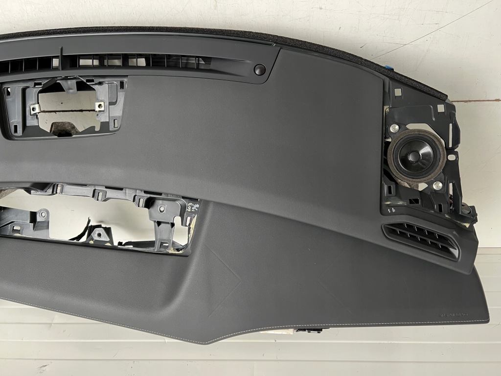 Приборная панель панель  подушка безопасности ремни lexus ux 250h проекционный дисплей head up Киев