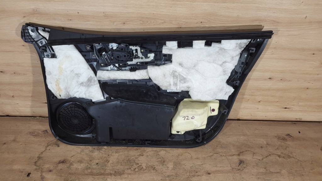 фото №7, Оббивка обшивка лівий перед honda civic viii 8 ufo hb 5d шкіра