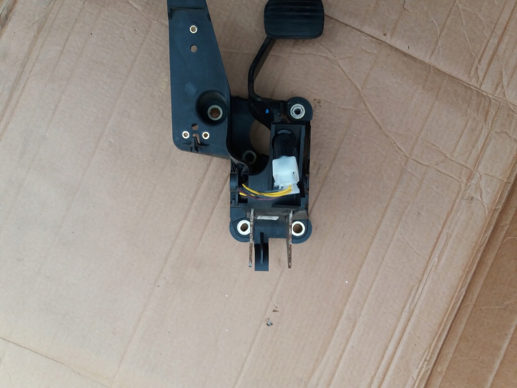 фото №2, Педаль тормоза renault laguna ii europa