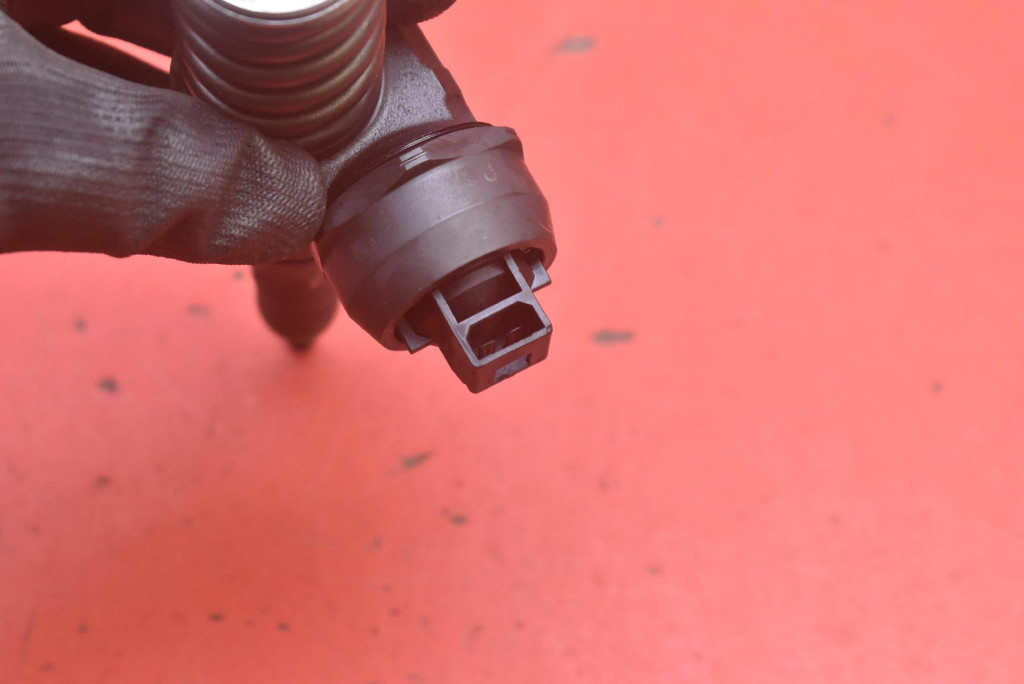 фото №11, Інжектор насос-форсунка 045130073t 0414720035 seat cordoba 2 ii 1.4 tdi 75 km