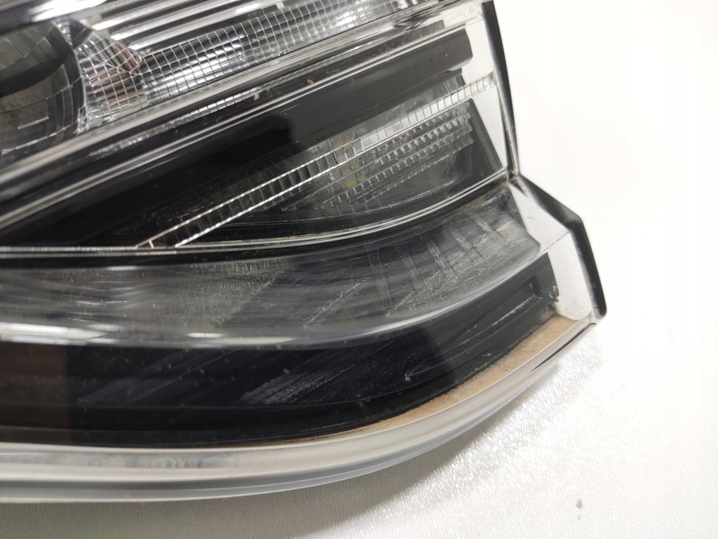 фото №5, Лампа права задня задня led w кришка renault clio v 265506440r 2024-2025 lift