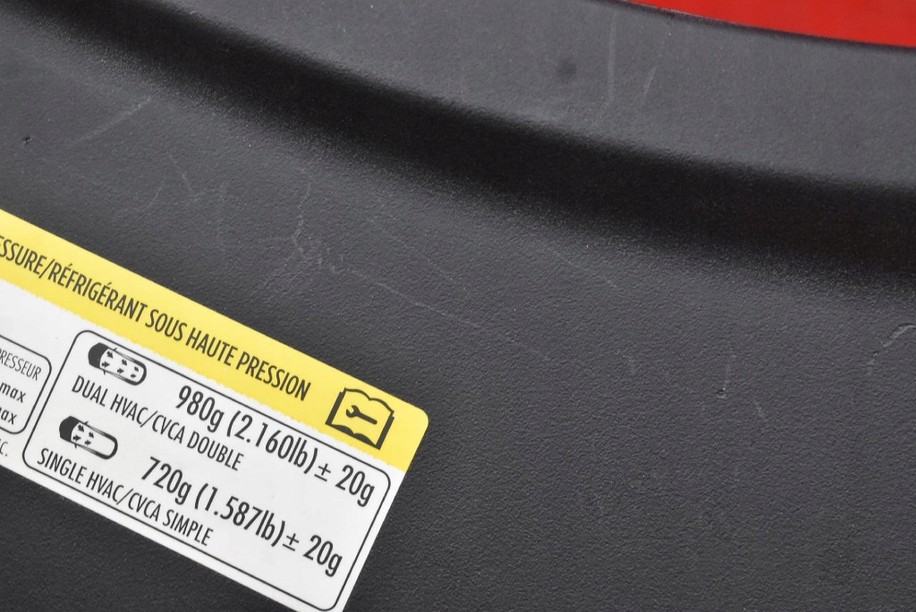 Защита багажника правая 1036238-00-f tesla model x 90d 15-21 в Украине