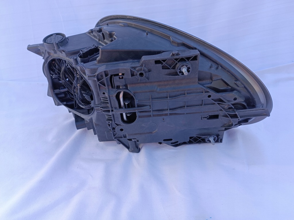 Фара правый перед европа  full led porsche carrera 911 991 99163117204 Киев