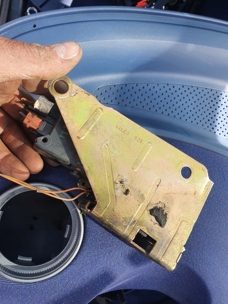 фото №14, Скло двері ліва велика smart fortwo 99 poj 600 54km