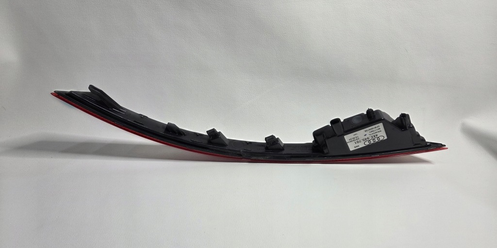 фото №12, Свет przecimgielne audi e-tron 4ke945701 задние отражатель бампера левая