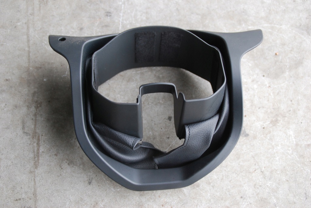 фото №1, Mercedes r172 slk защита корпус колонки slc