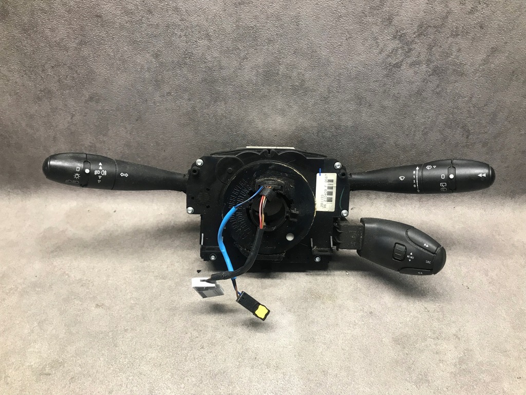 фото №1, Переключатель комбинированный peugeot 207 96657290xt