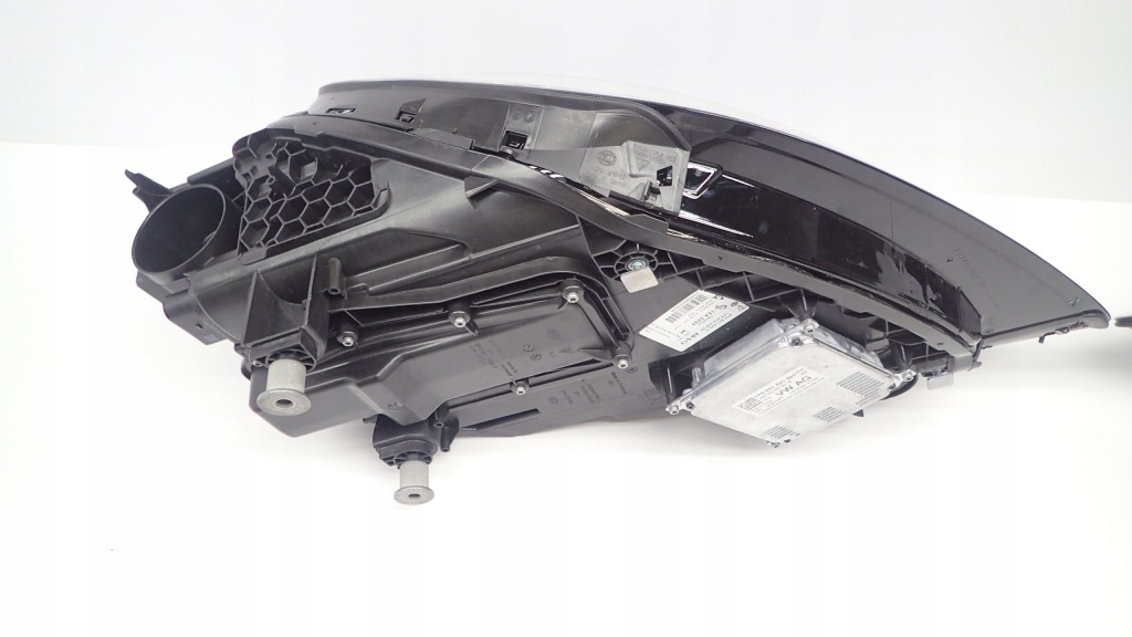 Ліхтарі  porsche cayenne led 9y0941031 q 9y0941032 q Доставка