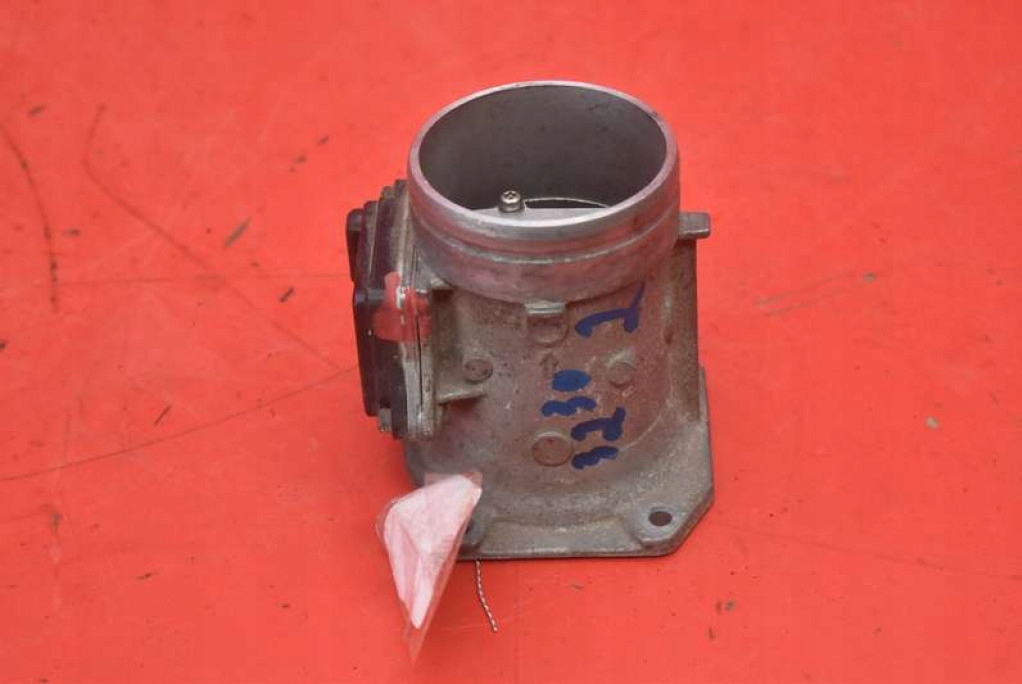 Расходомер 037906461b audi a4 b5 1.6 8v 101 km 94-99 Недорого