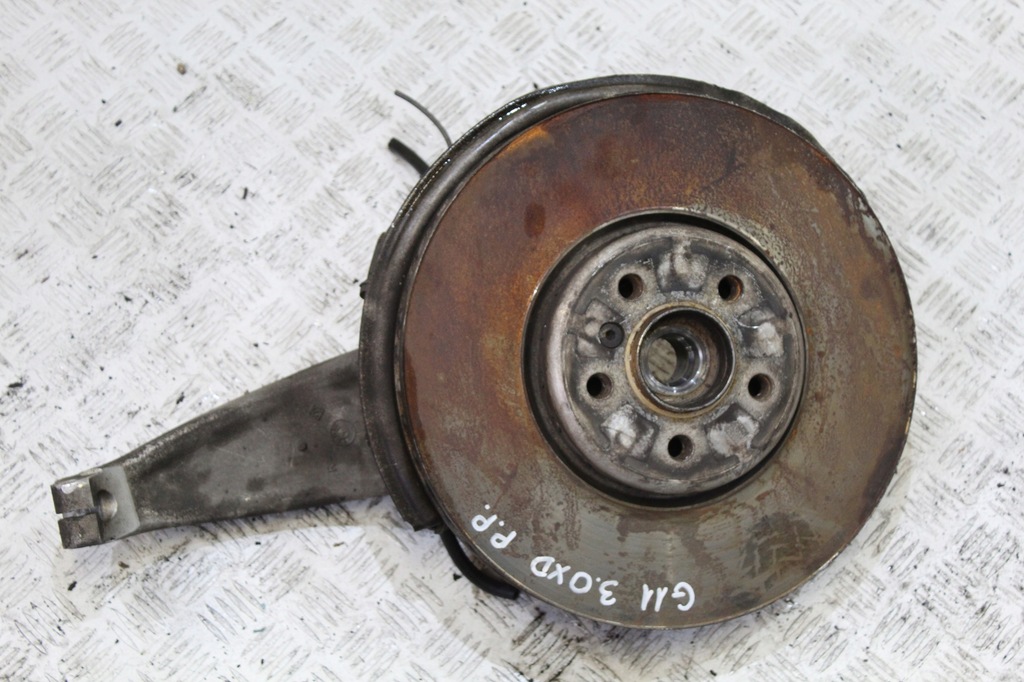 фото №1, Поворотный кулак правый перед bmw 7 g11