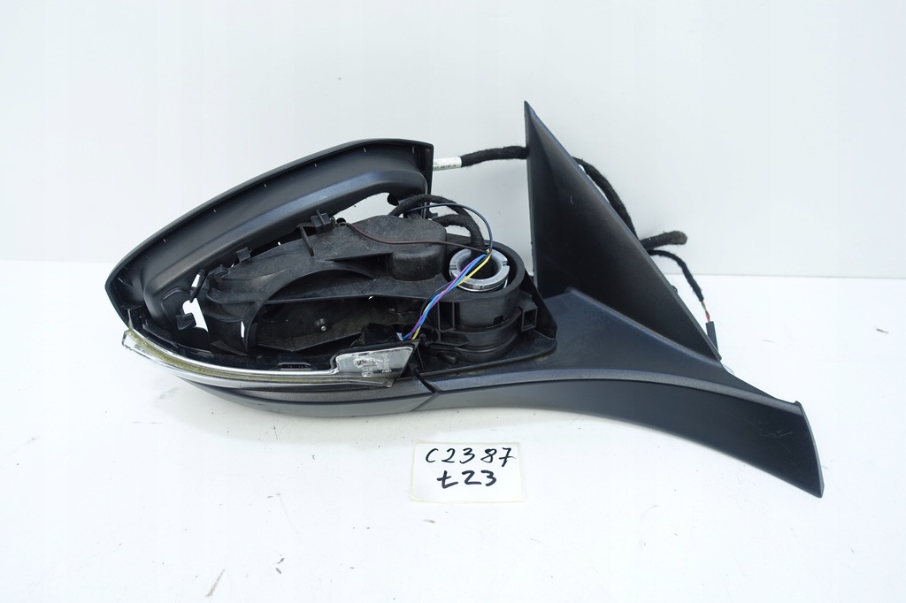 фото №1, Дзеркало праве vw t-roc 13+2 pin 2ga 2ga857502as