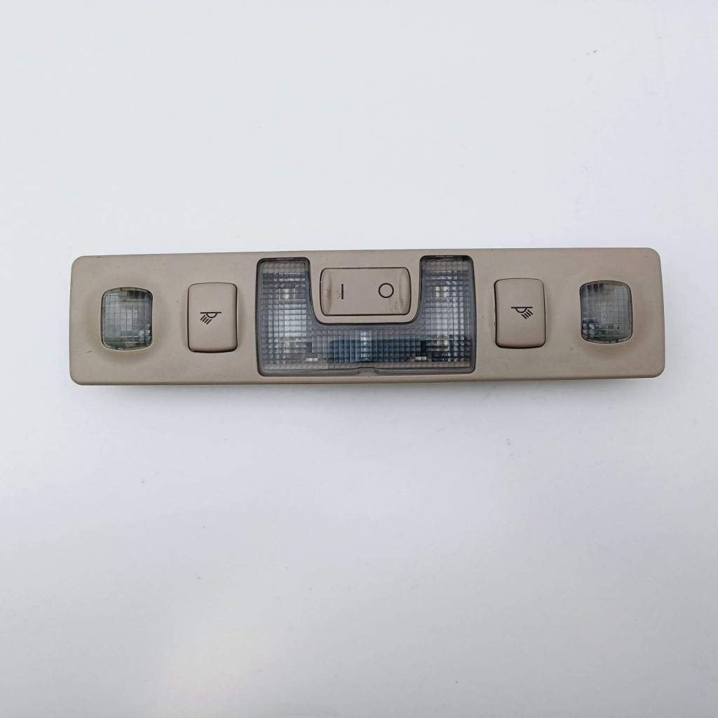 Купить Лампа обшивки потолка задняя audi a6 c5 4b0947111 nr155