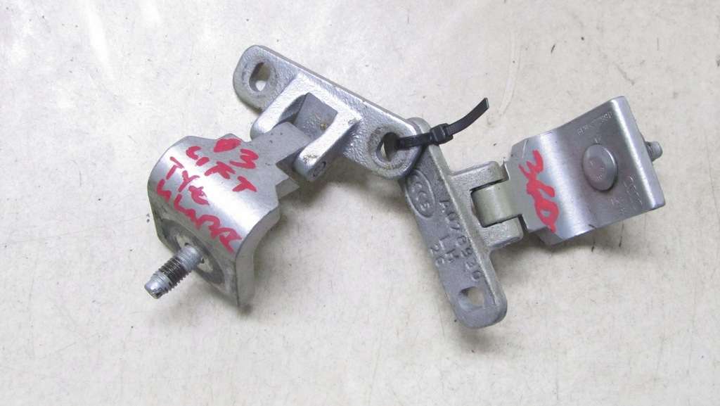 фото №1, Audi q3 8u lift петля крышки kpl 14-