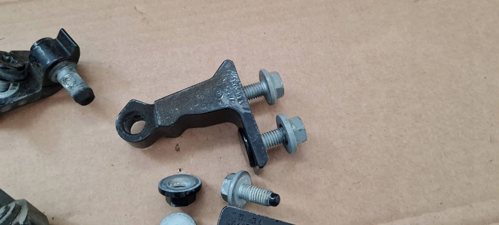 фото №9, A4 b9 8w lift петля петлі двері ліва лівий задня комплект ly9t