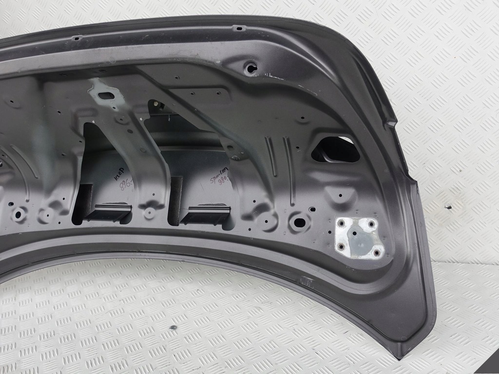 фото №15, Maserati ghibli карбон спойлер камера крышка багажника задняя kpl.