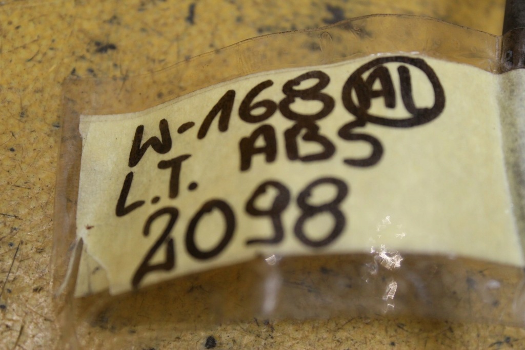 Датчик abs лівий задній a1685400317 mercedes w168 Зі Шроту