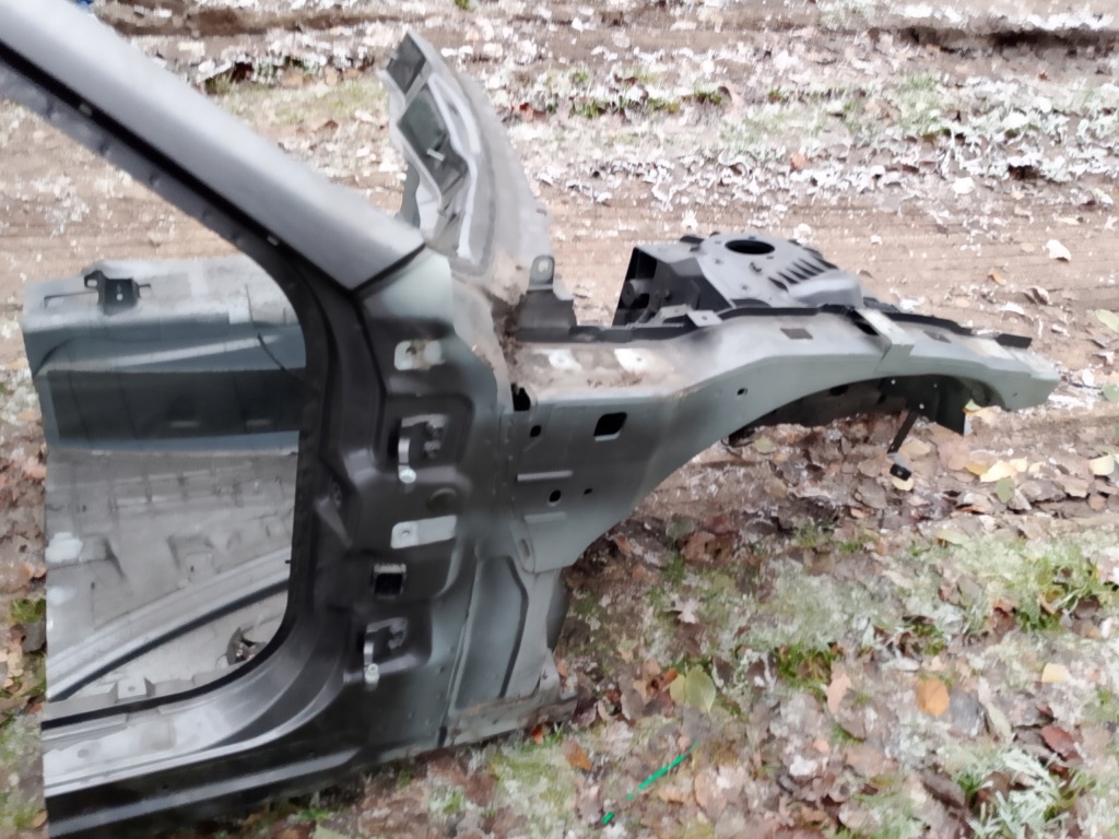 фото №2, Чверть права перед передня maserati quattroporte