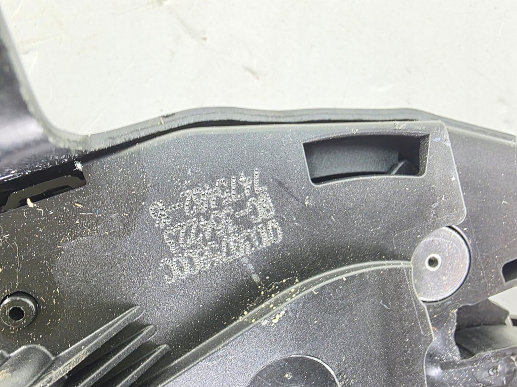 фото №5, Замок dogiąg кришки правий bmw x7 g07 lci 7475462 5a12992