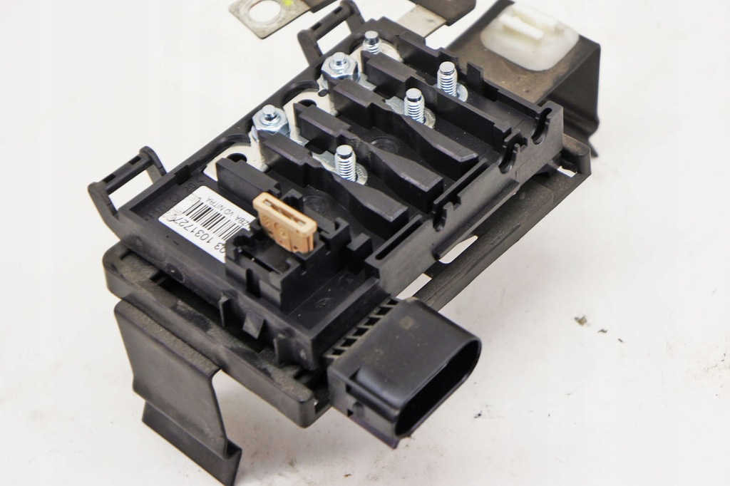 фото №3, Ir143 bentley flying spur i розподільник струму